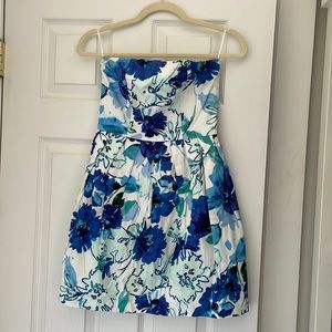 AQUA blue and white floral strapless mini dress